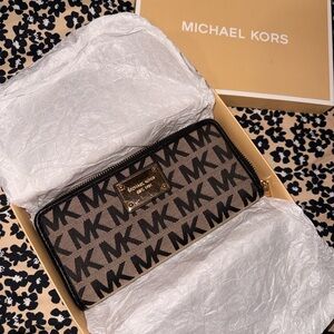Michael Kors Signature Black and Tan Wallet
